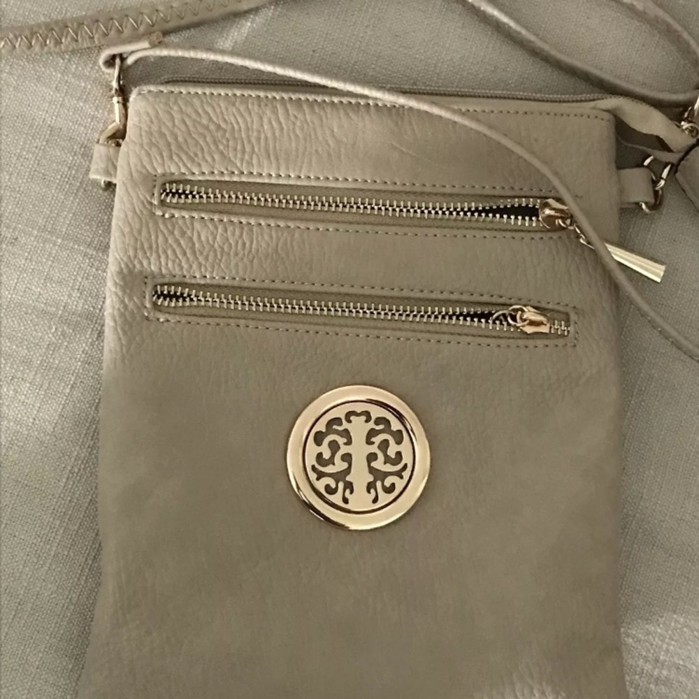 Crossbody bag